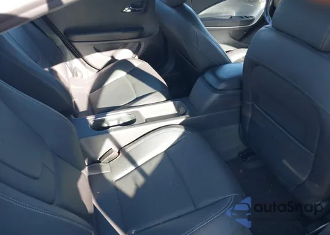 2011 Chevrolet Volt z USA, uszkodzony, nr VIN 1G1RD6E46BU102059